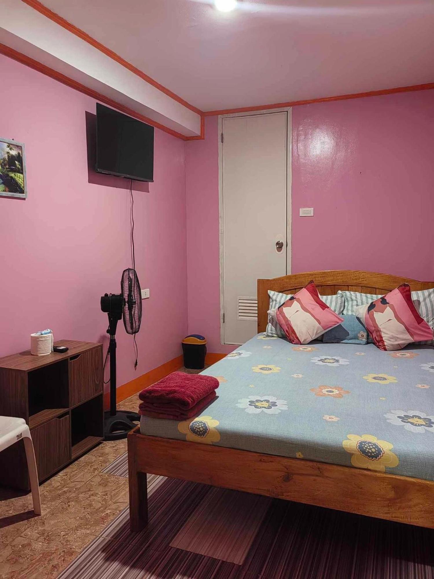 J&J Tourist Inn Bohol Екстериор снимка