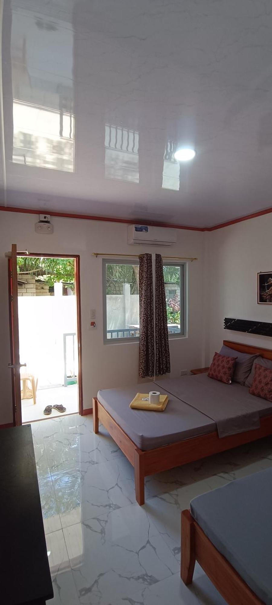 J&J Tourist Inn Bohol Екстериор снимка